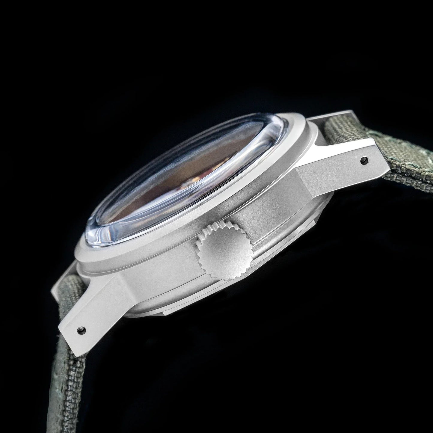 THORN Retro Military Watch 36mm Watch Made of NH35A Movement SHY-043 Sport Watch Unisex Men's and Women's Luxury
