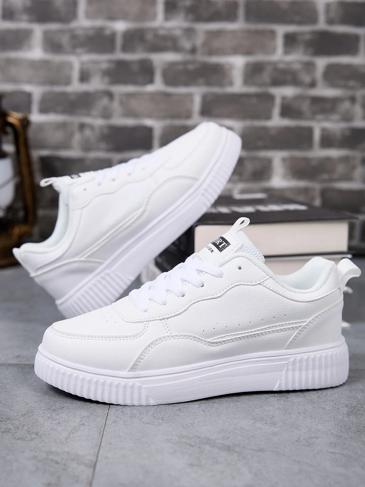 Chaussures de planche ultralégères collées à froid, 36-45 paires de chaussures décontractées pour couples, chaussures de sport décontractées antidérapantes et résistantes à l'usure