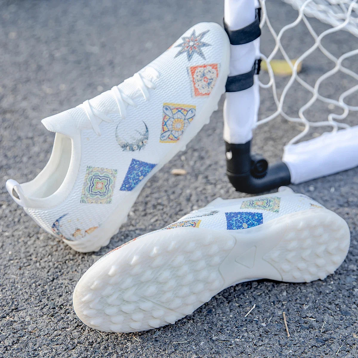 Chuteiras Profissionais Resistentes ao Desgaste para Relvado, Multicoloridas, com Forte Aderência e Excelente Equilíbrio, para Treino de Futebol ao Ar Livre no Verão
