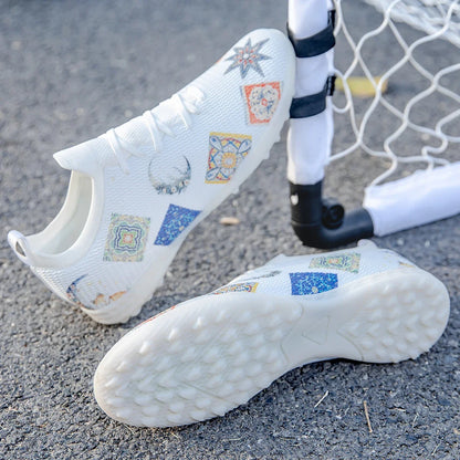 Chuteiras Profissionais Resistentes ao Desgaste para Relvado, Multicoloridas, com Forte Aderência e Excelente Equilíbrio, para Treino de Futebol ao Ar Livre no Verão