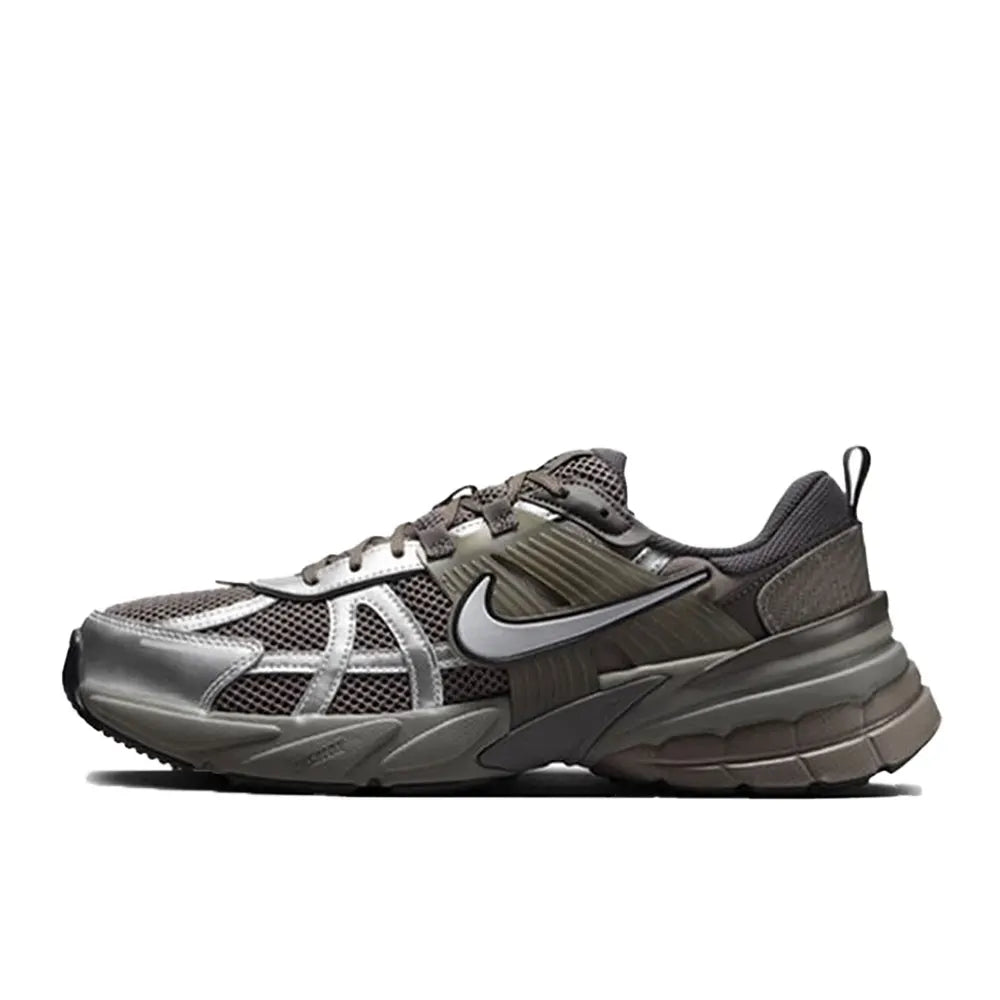 Nike V2K Run – меки, удобни и дишащи ниски маратонки за бягане, унисекс, кафяви, HQ3445-222