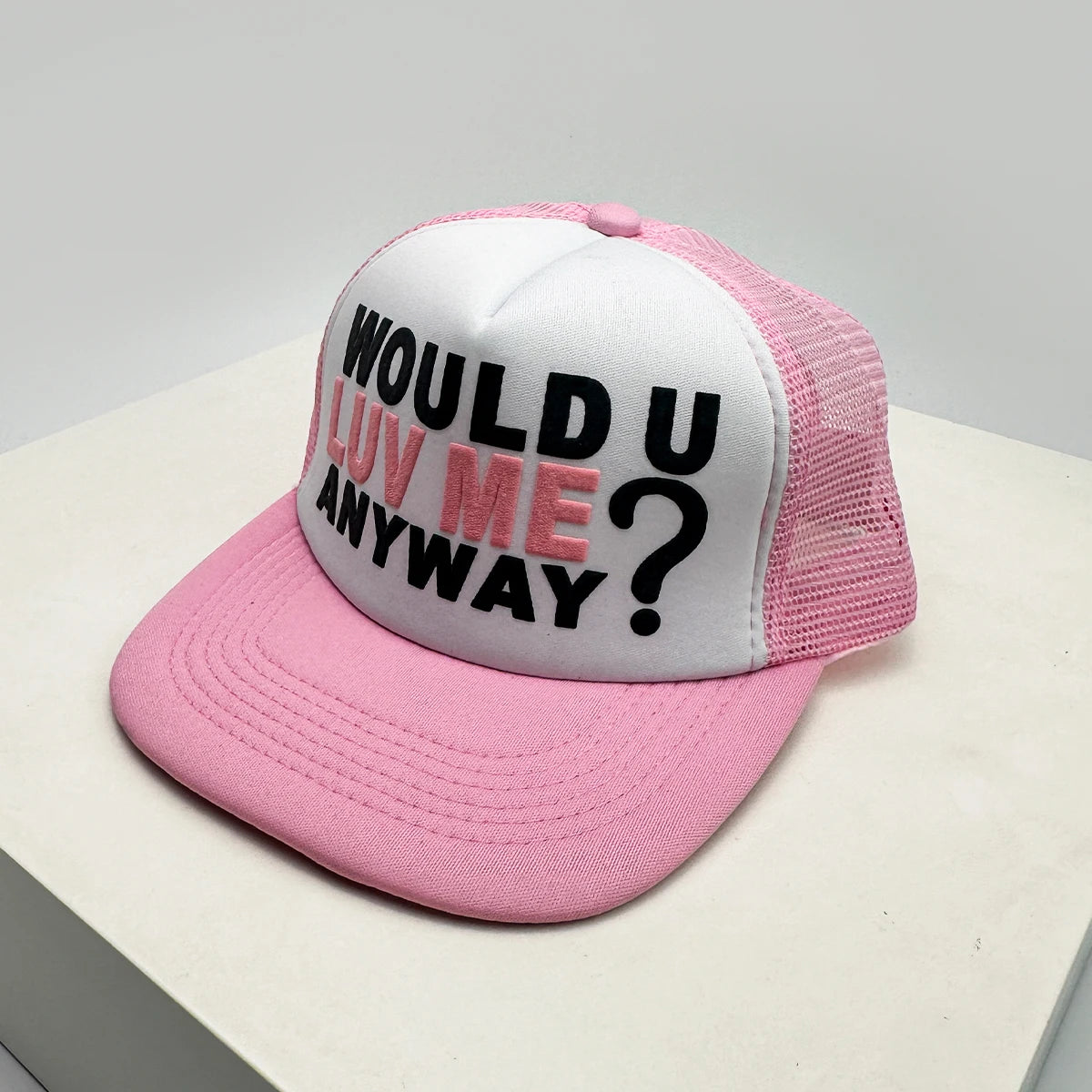 Novos bonés de basebol unissexo com blocos de cor, estampado com letras e bordado, estilo hip-hop, em malha respirável, com pala para proteção solar, bonés trucker urbanos e versáteis