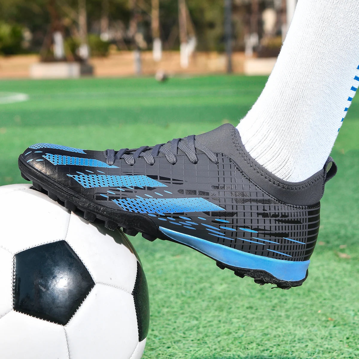 Novas chuteiras de futebol para homem, futsal e futebol indoor, botas desportivas para jogo e treino, criança, pitons TF para relva, proteção no tornozelo, bestseller, alta qualidade, leves