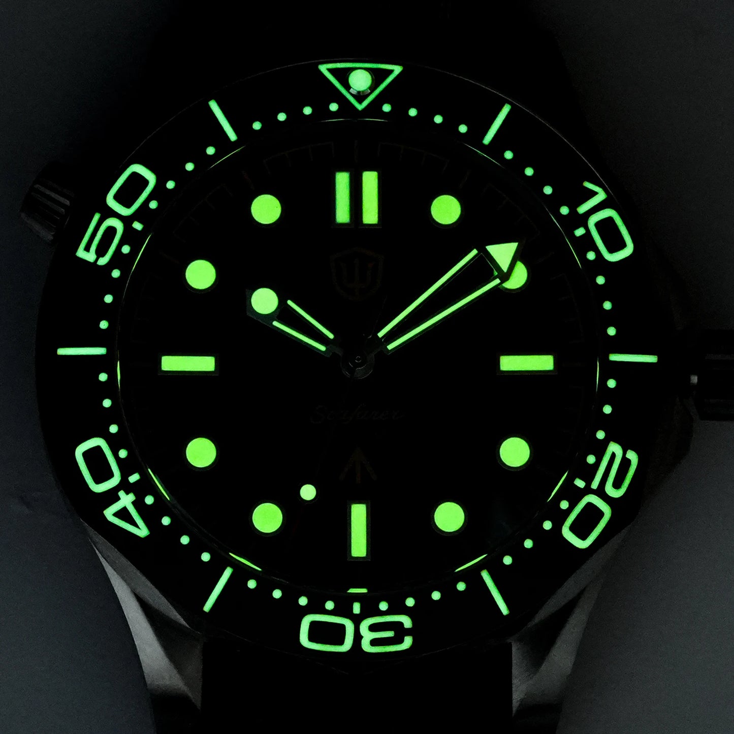 Watchdives 42mm Titanium Dive Watch NTTD VH31 Sweep Second Quartz Movement 200m Waterproof Super Luminous Men Watches