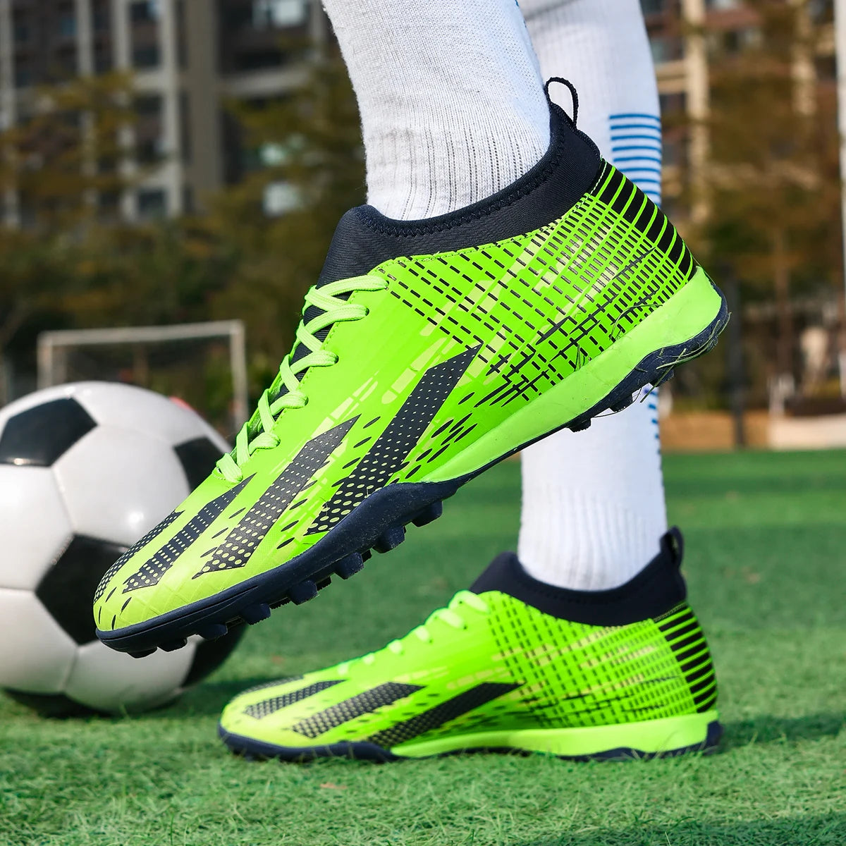 Novas chuteiras de futebol para homem, futsal e futebol indoor, botas desportivas para jogo e treino, criança, pitons TF para relva, proteção no tornozelo, bestseller, alta qualidade, leves