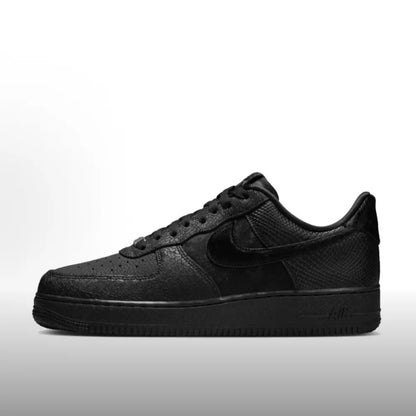 Baskets unisexes Nike Air Force 1 '07 : design emblématique et confort tout au long de la journée, style urbain décontracté HQ1977-001