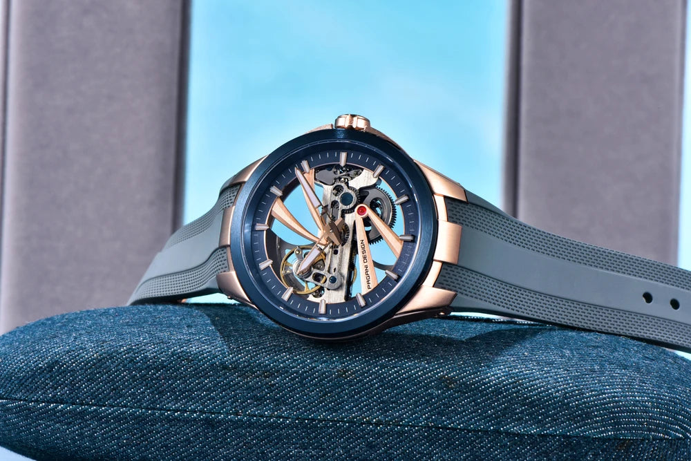 Ceas pentru bărbați PAGANI DESIGN – Model mecanic automat de lux, de tip „schelet” (cu mecanism expus), dotat cu un tourbillon, sticlă de safir cu tratament antireflex, rezistent la apă și luminescent.