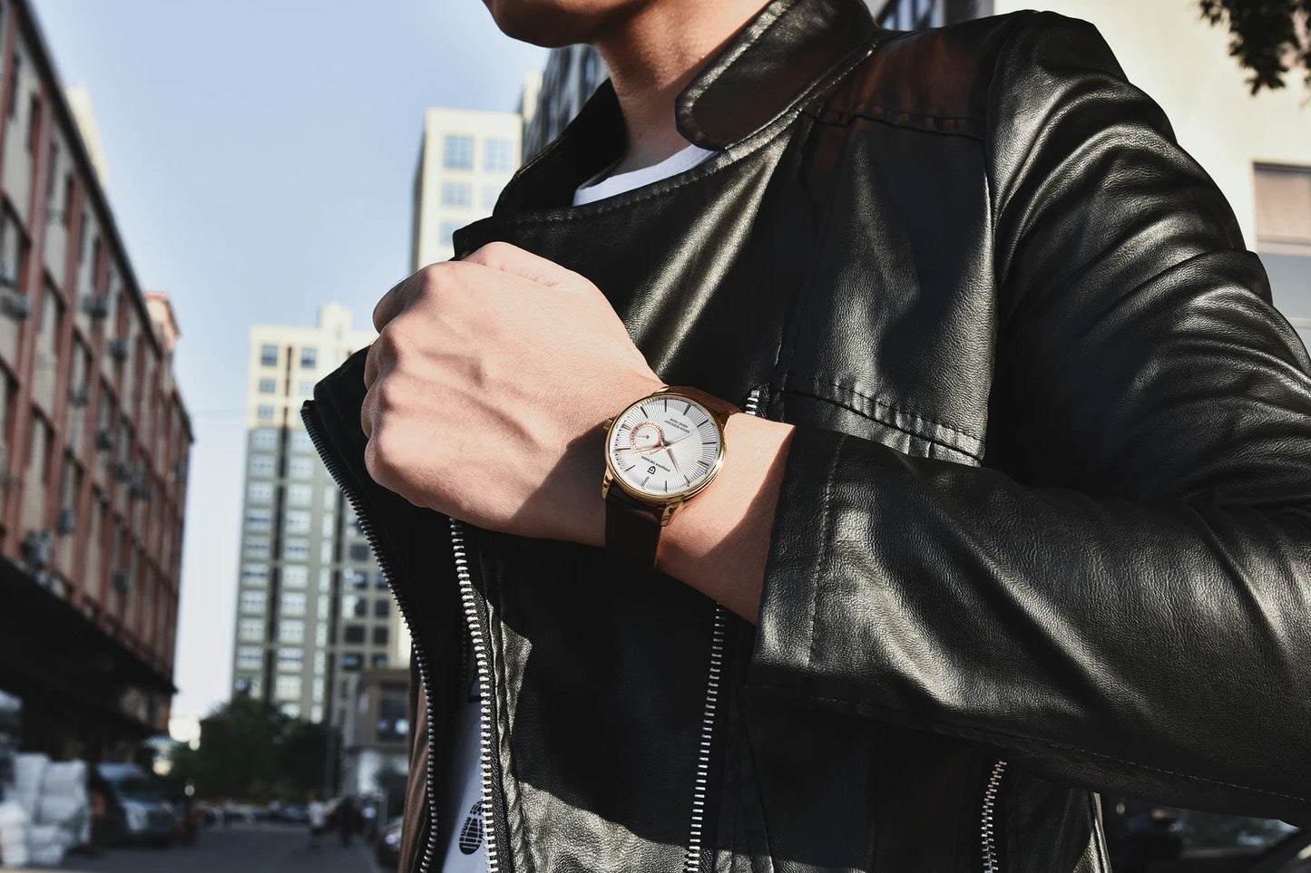 PAGANI DESIGN Men's Casual Quartz Watch Light Luxury All-Match Coated Glass Waterproof Stainless Steel Dial Date Display Watch