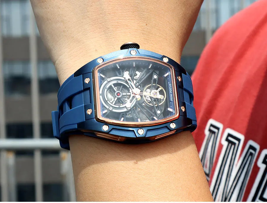 MINI FOCUS Men's Wristwatch Fashion Black Waterproof Automatic Mechanical Watch with Luminous Hands Silicone Strap Tonneau Dial