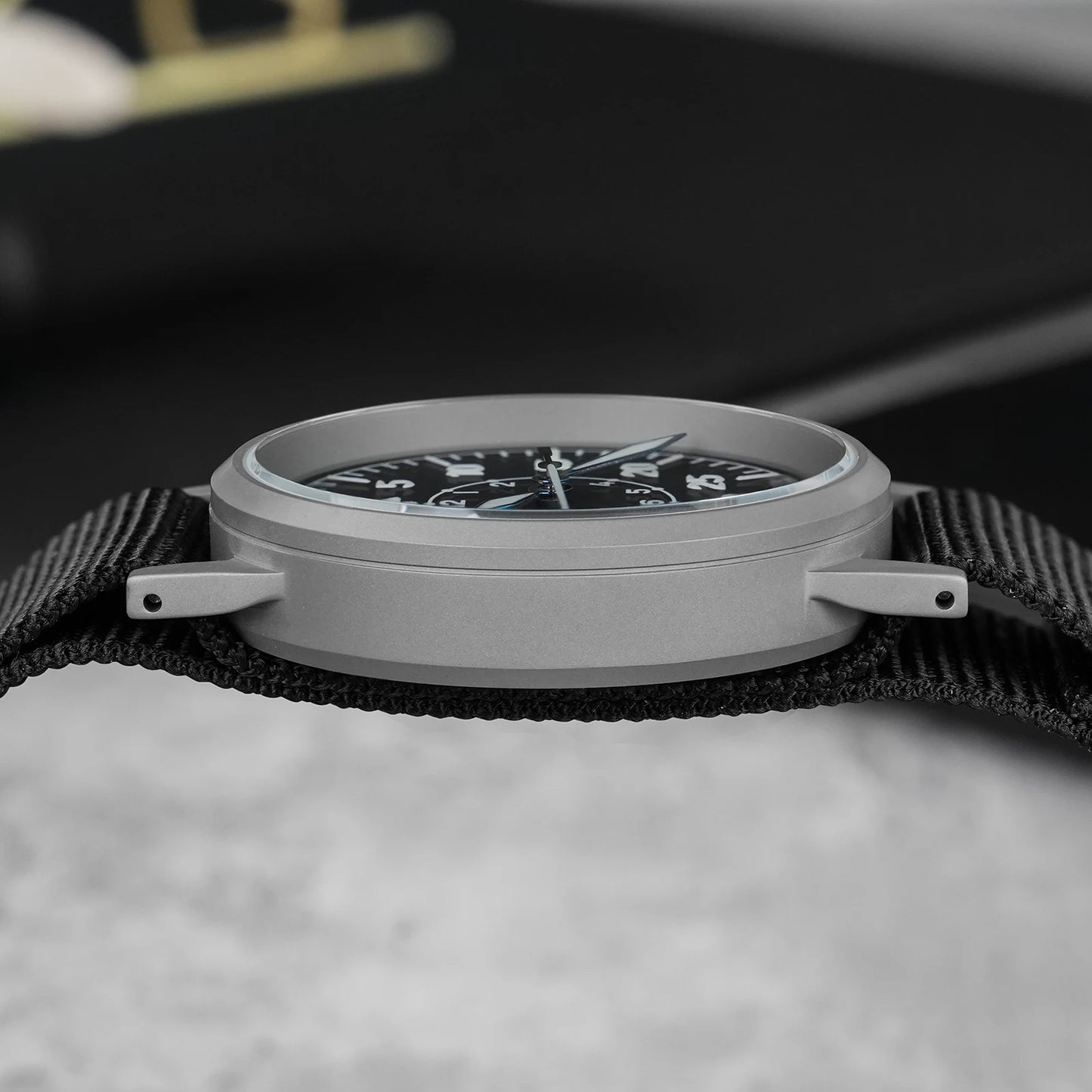 Militado ML10 Quartz Watch VH31 Sweeping Second Movement Sapphire Crystal BGW9 Luminous 10Bar Waterproof 36.9mm Vintage Watches