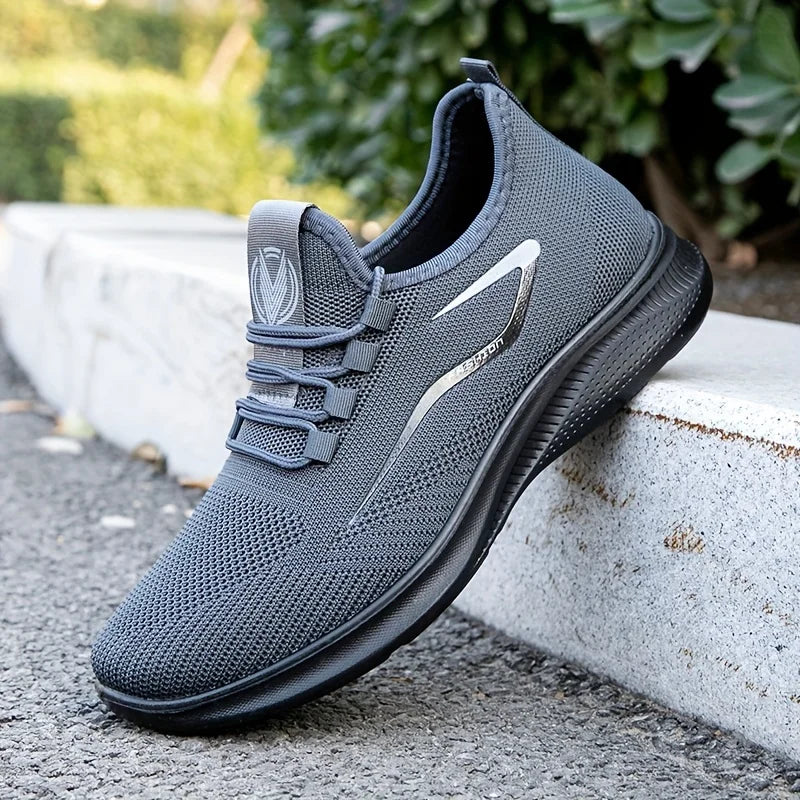Baskets légères et respirantes en tricot pour hommes, chaussures d'entraînement antidérapantes pour la course à pied, basket-ball, chaussures de sport noires et blanches, semelle en PU